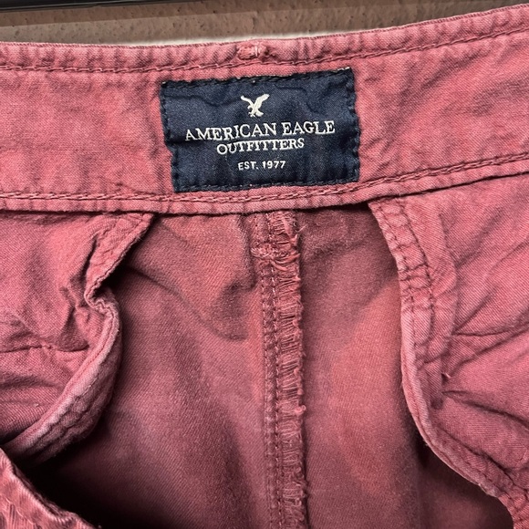 American Eagle Outfitters Men's Dark Maroon Flat Front Shorts. 33 - Picture 5 of 5